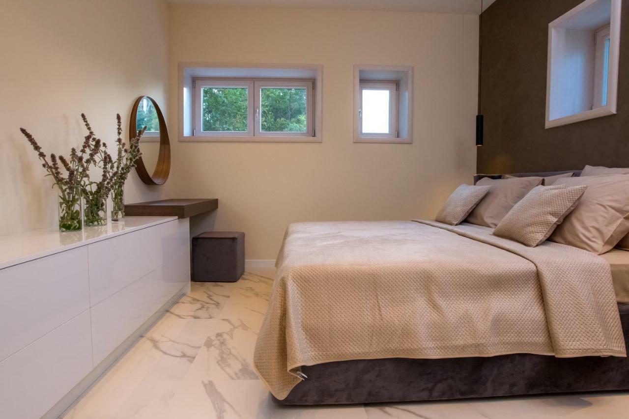 Apartmani Paklenica Noa Starigrad Paklenica Exterior foto